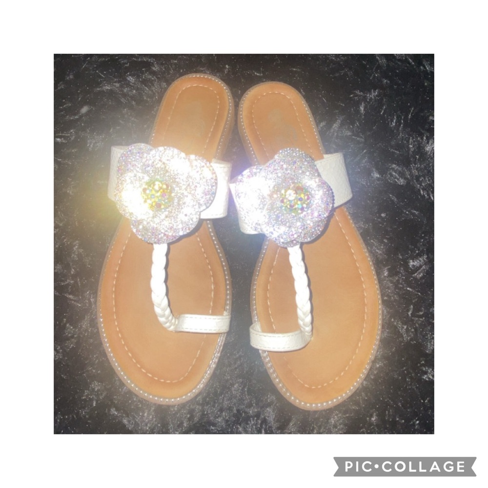 White Sandals with Glitter Flower